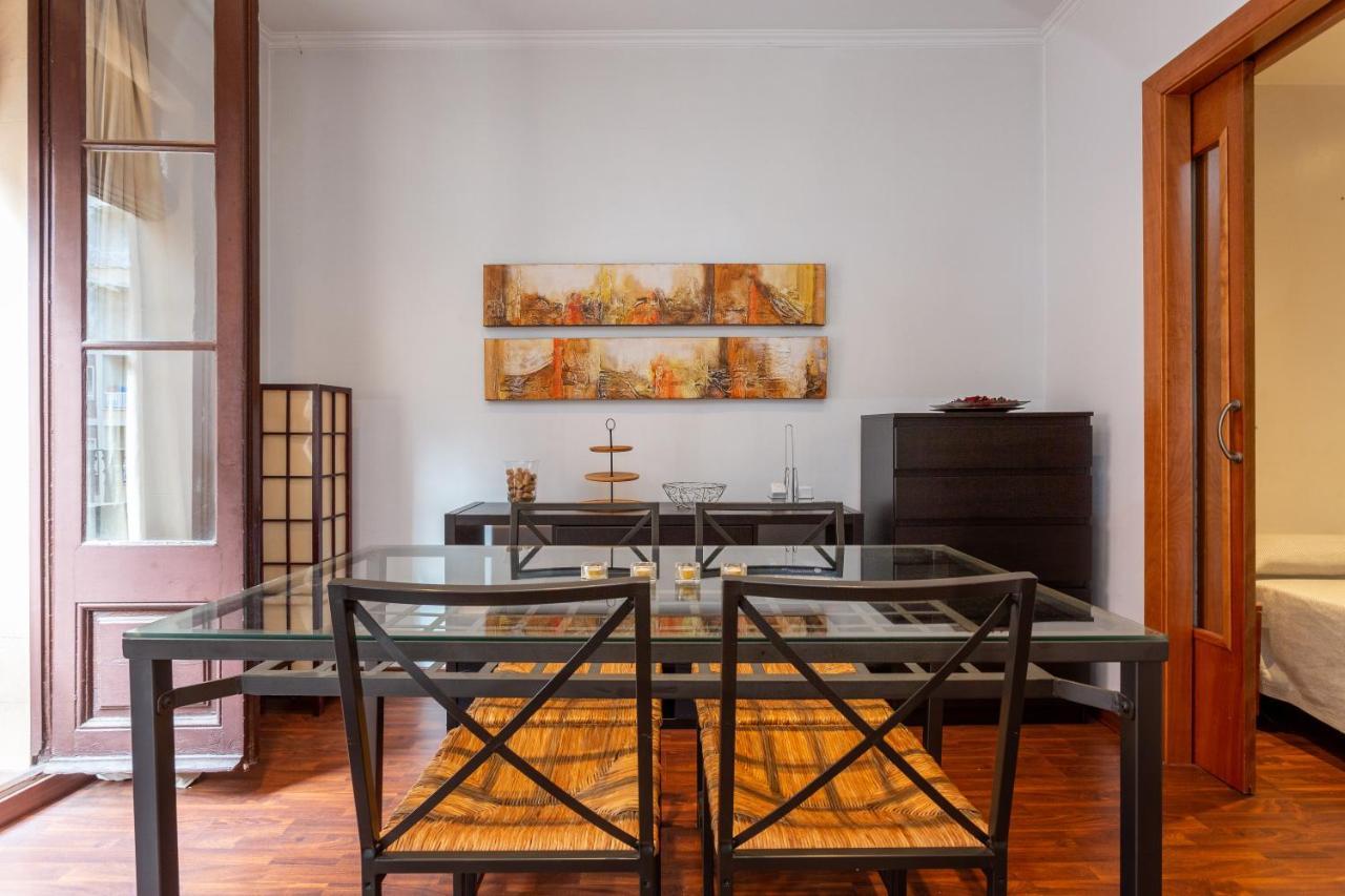 Aparteasy - Turo Park With Lovely Balcony Barcelona Eksteriør billede