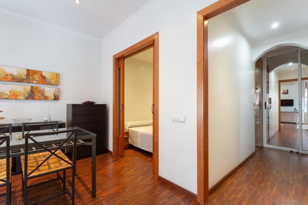 Aparteasy - Turo Park With Lovely Balcony Barcelona Eksteriør billede